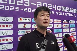 黄健翔：归化球员重新进入到国家队考虑范畴，这是正常的选择